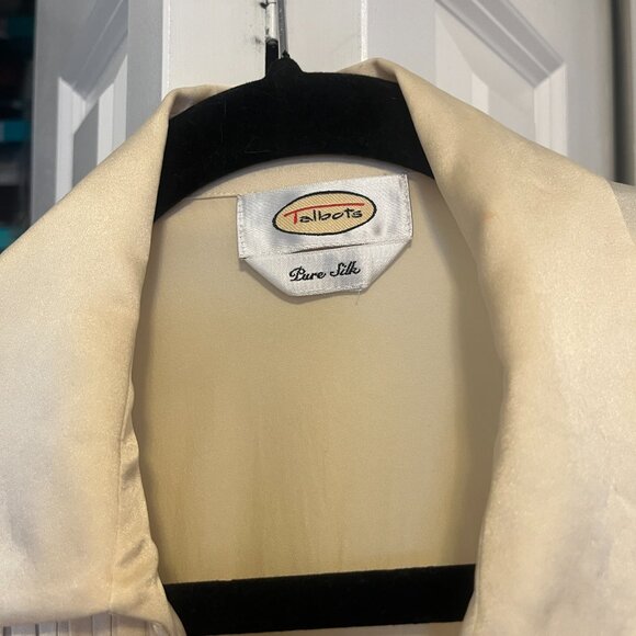 Cream Talbots silk blouse - Picture 4 of 11